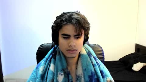 Snapshot of zenhzu chatting on 11/28/25, 05:04 zenzhu online show from 11/28/25, 05:04