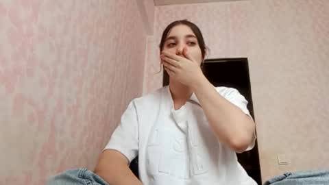 Snapshot of zeniabrossoit chatting on 02/21/26, 08:15 zeniabrossoit online show from 02/21/26, 08:15