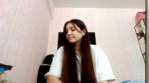 Snapshot of zeniabrossoit chatting on 03/02/26, 06:36 zeniabrossoit online show from 03/02/26, 06:36