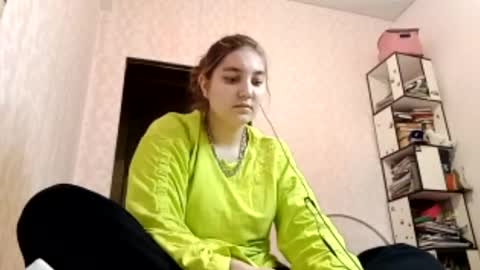 zeniabrossoit online show from 04/30/26, 01:06
