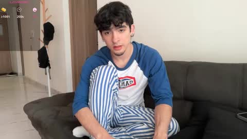Snapshot of zenn_rush chatting on 09/25/25, 12:53 Zenn online show from 09/25/25, 12:53