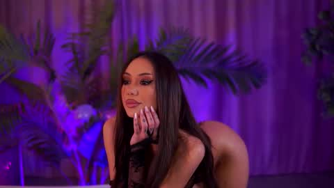 Snapshot of zenyanoir chatting on 12/17/25, 07:42 ZenyaNoir online show from 12/17/25, 07:42