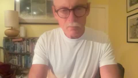 Snapshot of zephr1 chatting on 12/30/24, 04:51 zephr1 online show from 12/30/24, 04:51