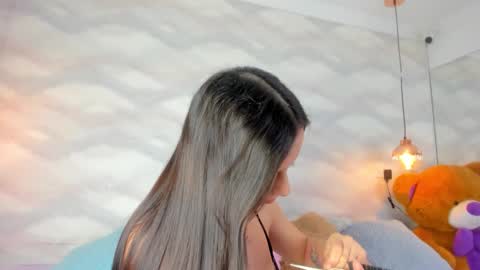 Snapshot of zephyra_angels1 chatting on 02/06/26, 04:06 ZEPHYRA ANGELS online show from 02/06/26, 04:06