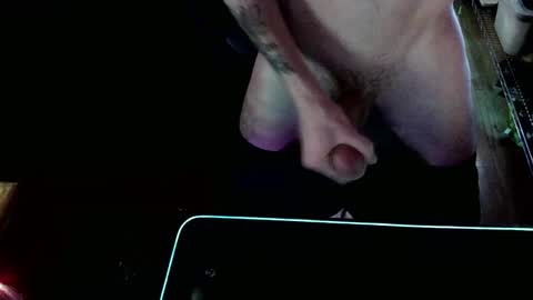 Snapshot of zerces111 chatting on 01/05/25, 12:31 Zerces online show from 01/05/25, 12:31