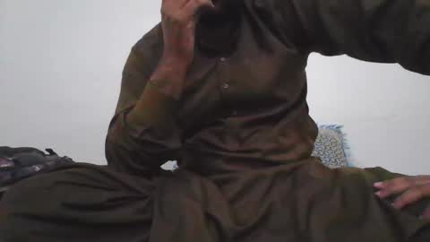 zes6363 online show from 10/23/25, 06:28