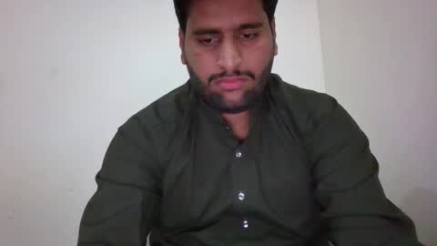 Snapshot of zes6363 chatting on 01/09/26, 04:43 zes6363 online show from 01/09/26, 04:43