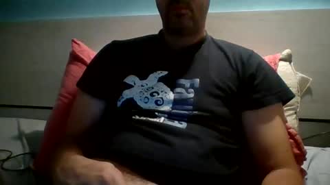 Snapshot of zeus00811 chatting on 09/16/25, 04:46 zeus online show from 09/16/25, 04:46