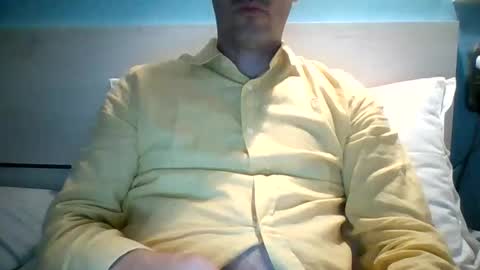 Snapshot of zeus00811 chatting on 10/01/25, 03:34 zeus online show from 10/01/25, 03:34