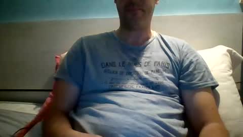 Snapshot of zeus00811 chatting on 10/29/25, 04:59 zeus online show from 10/29/25, 04:59