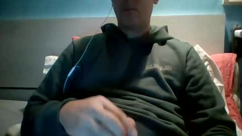 Snapshot of zeus00811 chatting on 11/01/25, 03:58 zeus online show from 11/01/25, 03:58