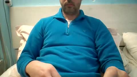 Snapshot of zeus00811 chatting on 11/28/25, 06:38 zeus online show from 11/28/25, 06:38