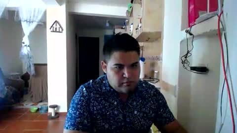 Snapshot of zeusdedios chatting on 03/09/25, 03:16 Enrique online show from 03/09/25, 03:16
