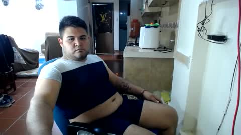 Snapshot of zeusdedios chatting on 03/11/25, 01:48 Enrique online show from 03/11/25, 01:48