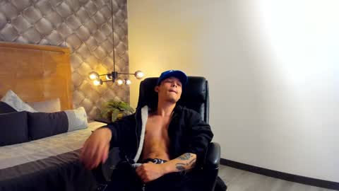 zeus online show from 12/07/24, 06:04