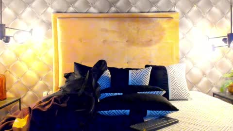 zeus online show from 01/14/25, 07:11