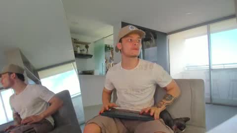 zeus online show from 09/20/25, 07:59