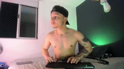 Snapshot of zeusjeff chatting on 03/06/26, 12:40 zeus online show from 03/06/26, 12:40