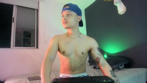Snapshot of zeusjeff chatting on 03/11/26, 01:44 zeus online show from 03/11/26, 01:44