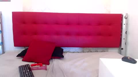 ZHAMIRA  ANDRES online show from 02/28/25, 11:23