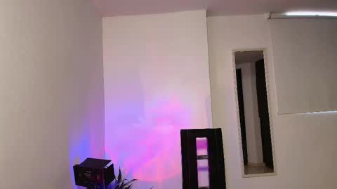 Snapshot of zhara_11 chatting on 03/25/26, 12:00 Zhara online show from 03/25/26, 12:00