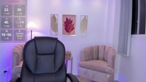 Snapshot of zharaa_fox chatting on 01/14/26, 12:27 Zhara online show from 01/14/26, 12:27