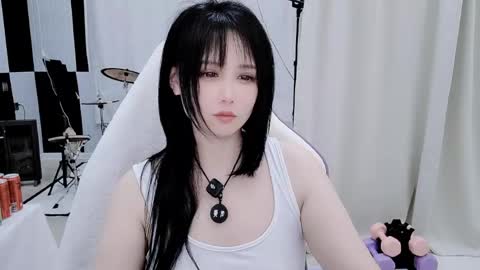 Snapshot of zhen0 chatting on 04/17/26, 04:43 zhen online show from 04/17/26, 04:43