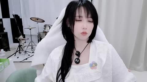 Snapshot of zhen0 chatting on 05/18/26, 01:39 zhen online show from 05/18/26, 01:39