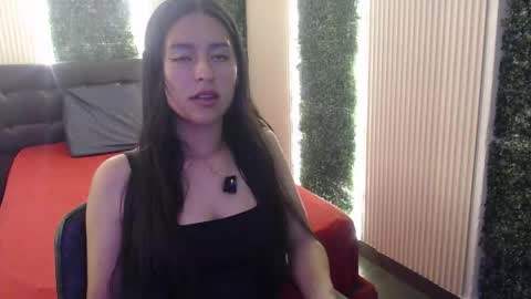 Snapshot of zhilakya chatting on 12/02/25, 11:37 Zhilakya online show from 12/02/25, 11:37