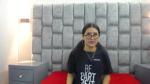 Snapshot of zhilakya chatting on 12/03/25, 11:52 Zhilakya online show from 12/03/25, 11:52