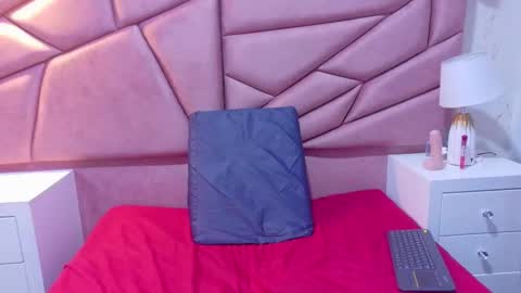 Snapshot of zhilakya chatting on 02/17/26, 06:36 Zhilakya online show from 02/17/26, 06:36