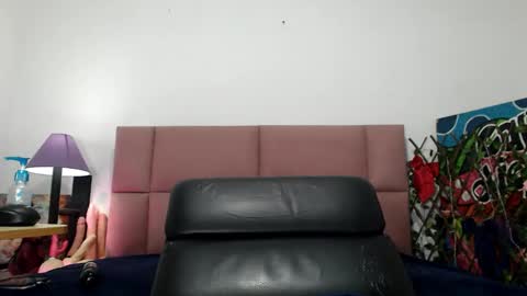 Snapshot of zhirleyada chatting on 03/27/26, 01:11 zhirleyada online show from 03/27/26, 01:11