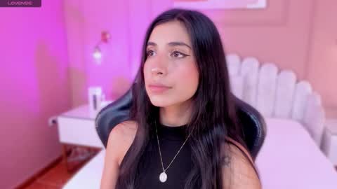 Snapshot of zia_cooper chatting on 02/07/26, 06:44 ZIA online show from 02/07/26, 06:44