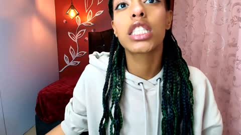 Snapshot of zia_green chatting on 01/03/25, 11:57 Zia Green online show from 01/03/25, 11:57
