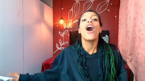 Snapshot of zia_green chatting on 01/07/25, 03:23 Zia Green online show from 01/07/25, 03:23