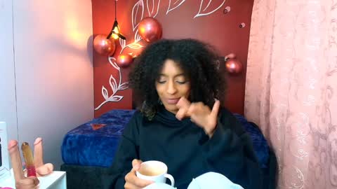 Snapshot of zia_green chatting on 01/25/25, 03:30 Zia Green online show from 01/25/25, 03:30