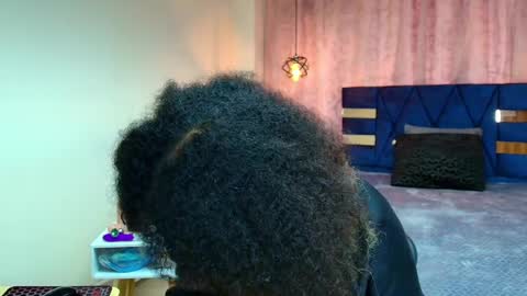 Snapshot of zia_green chatting on 02/17/25, 07:42 Zia Green online show from 02/17/25, 07:42