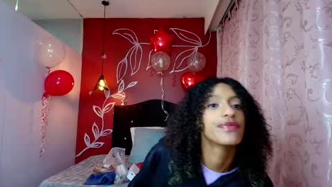 Snapshot of zia_green chatting on 02/19/25, 12:00 Zia Green online show from 02/19/25, 12:00