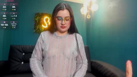 Snapshot of ziacooper_ chatting on 12/16/25, 12:10 Zia Cooper online show from 12/16/25, 12:10