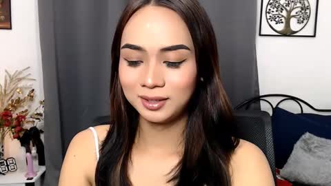 Zia online show from 03/10/25, 12:37