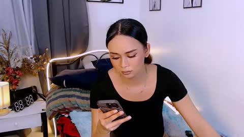 Zia online show from 10/25/25, 06:13