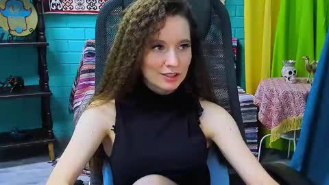 zianichols online show from 02/17/25, 11:23