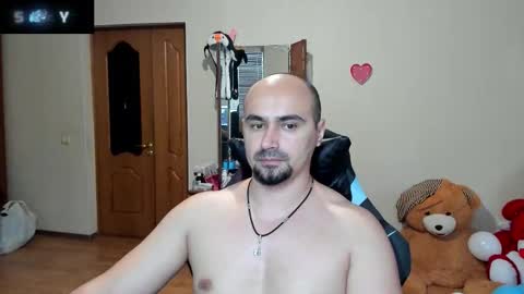 Snapshot of ziesh chatting on 10/28/25, 12:09 Ziesh online show from 10/28/25, 12:09