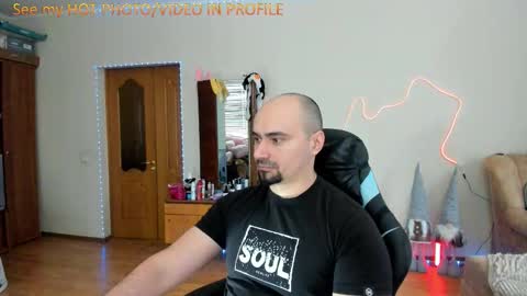 Snapshot of ziesh chatting on 02/08/26, 12:19 Ziesh online show from 02/08/26, 12:19