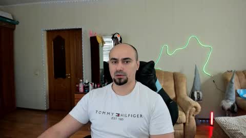 Snapshot of ziesh chatting on 02/11/26, 11:04 Ziesh online show from 02/11/26, 11:04