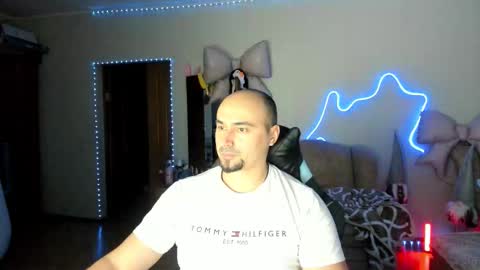 Snapshot of ziesh chatting on 02/12/26, 07:09 Ziesh online show from 02/12/26, 07:09