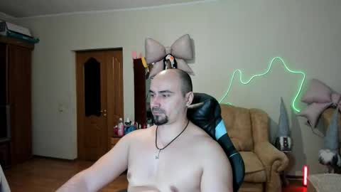 Snapshot of ziesh chatting on 02/14/26, 10:12 Ziesh online show from 02/14/26, 10:12