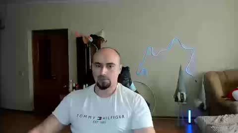 Snapshot of ziesh chatting on 03/12/26, 08:20 Ziesh online show from 03/12/26, 08:20