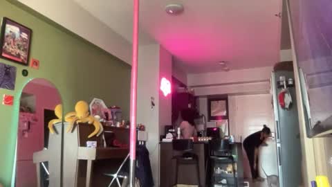 Snapshot of ziggy_rouge chatting on 02/26/26, 11:37 Ziggy ziggy- online show from 02/26/26, 11:37