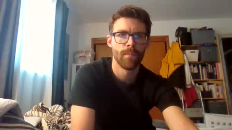 Snapshot of zigzag33333 chatting on 03/24/26, 05:29 zigzag33333 online show from 03/24/26, 05:29